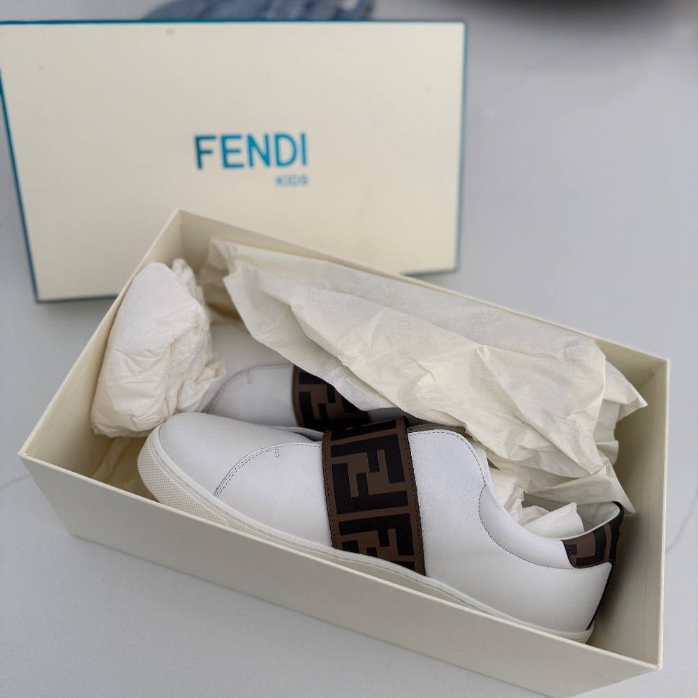 Fendi Kids Unisex Monogram Strap Designer Casual Walking Fashion Sneakers NIB